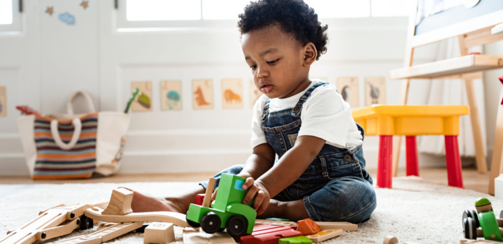 9 Toddler Activities When You Are Stuck at Home - Mumzworld